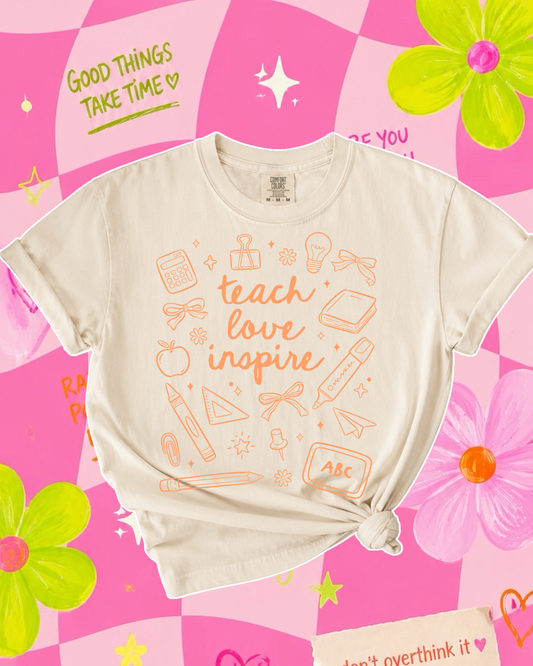 Teach, Love, Inspire TEE 💕🍎